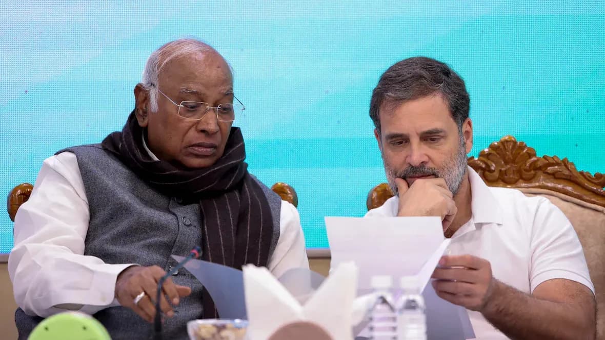 Police arrested five Bangladeshi nationals along with six other individuals who are accused of forging fake documents. (Image source: PTI)