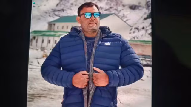 Cousin of Bollywood actor Huma Qureshi