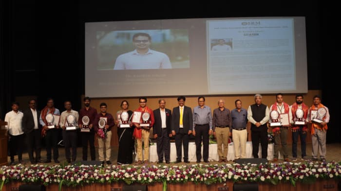 Teachers Day 2025: SRM AP Recognises Ten Faculty with Excellence Awards